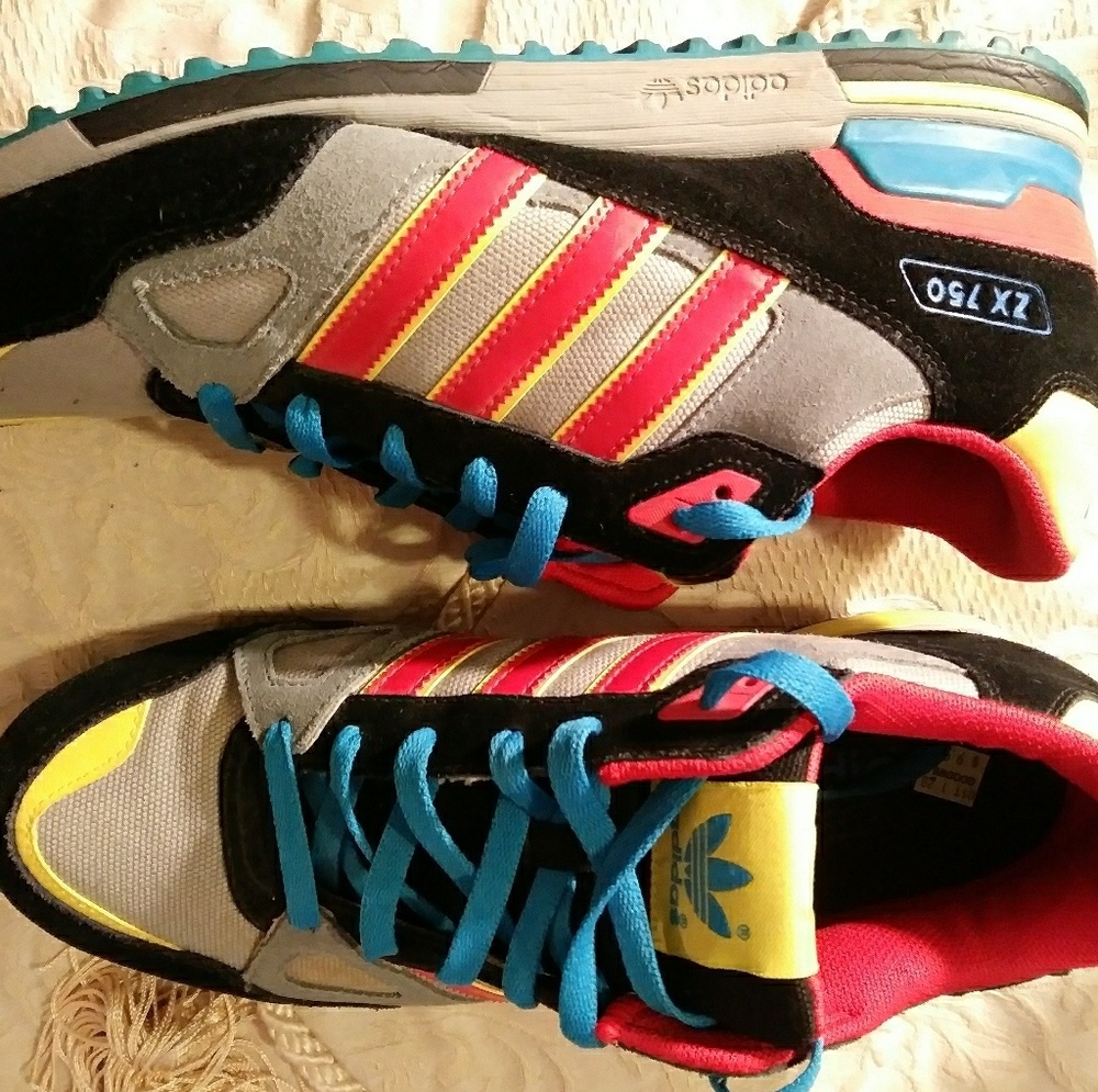 Multicolor adidas